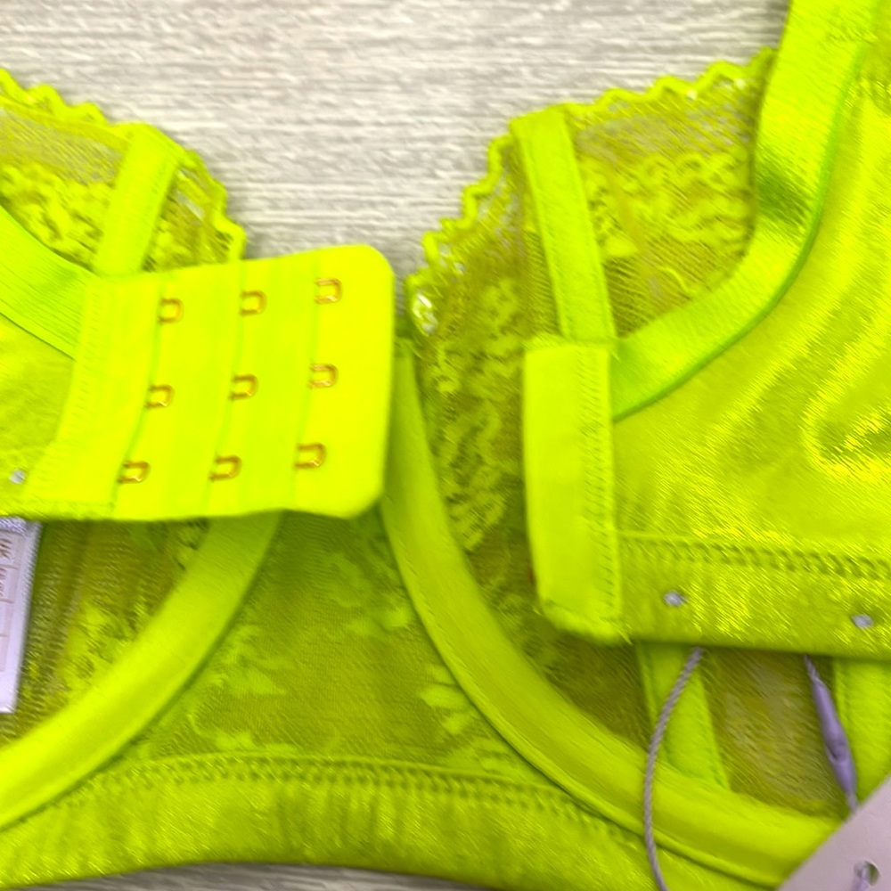 New Lingerie By Rihanna - Picture 6 of 6